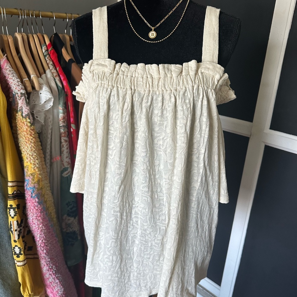 LUCKY BRAND Cream Ruffle Strap Top
